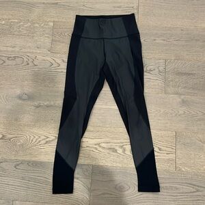 Lululemon women’s leggings sz 8